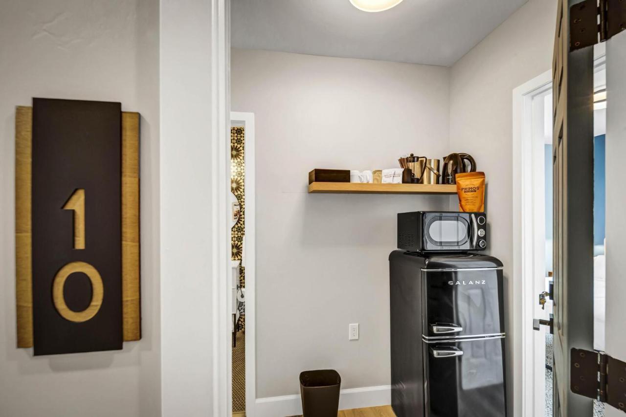 Two Bedroom-Queen In Master. Heart Of Downtown Vista Extérieur photo